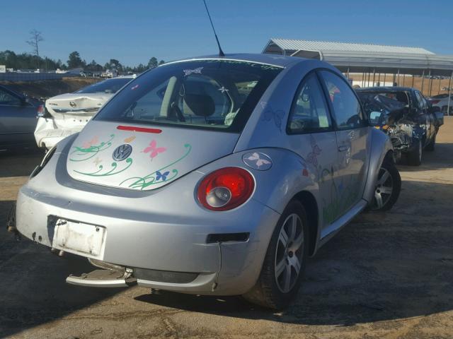 3VWRW31C86M413271 - 2006 VOLKSWAGEN NEW BEETLE SILVER photo 4