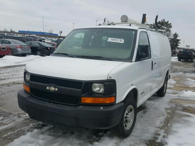 1GCGG25V461174683 - 2006 CHEVROLET EXPRESS G2 WHITE photo 2