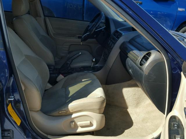 JTHBD182410018624 - 2001 LEXUS IS 300 BLUE photo 5