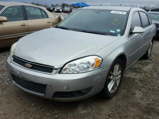 2G1WU583189284761 - 2008 CHEVROLET IMPALA LTZ SILVER photo 2