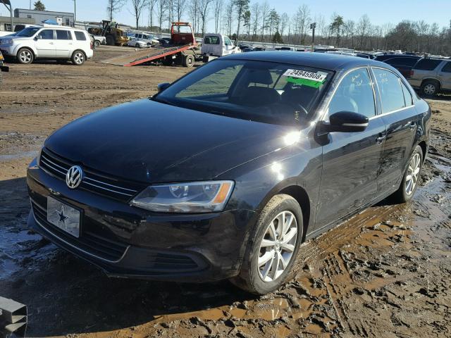 3VWD17AJXEM420056 - 2014 VOLKSWAGEN JETTA SE BLACK photo 2