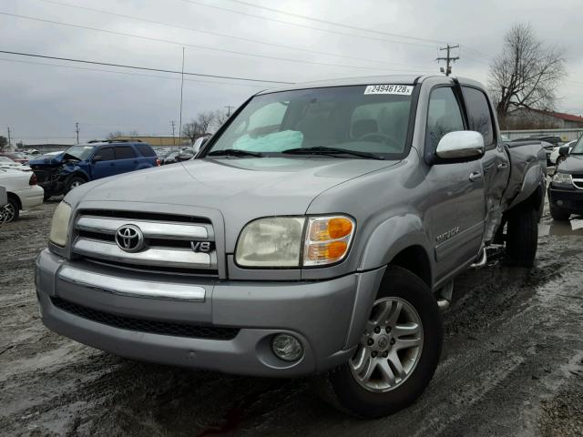 5TBET34194S456091 - 2004 TOYOTA TUNDRA DOU GRAY photo 2