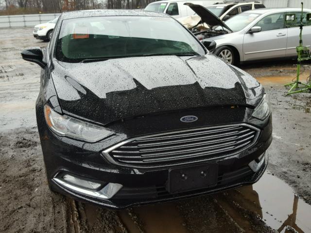 3FA6P0HDXHR244205 - 2017 FORD FUSION SE BLACK photo 9