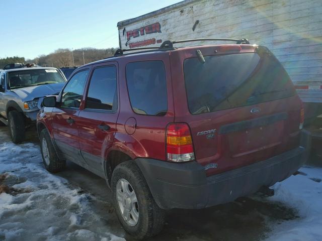 1FMYU93144KB38128 - 2004 FORD ESCAPE XLT RED photo 3