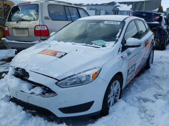 1FADP3K2XGL218023 - 2016 FORD FOCUS SE WHITE photo 2