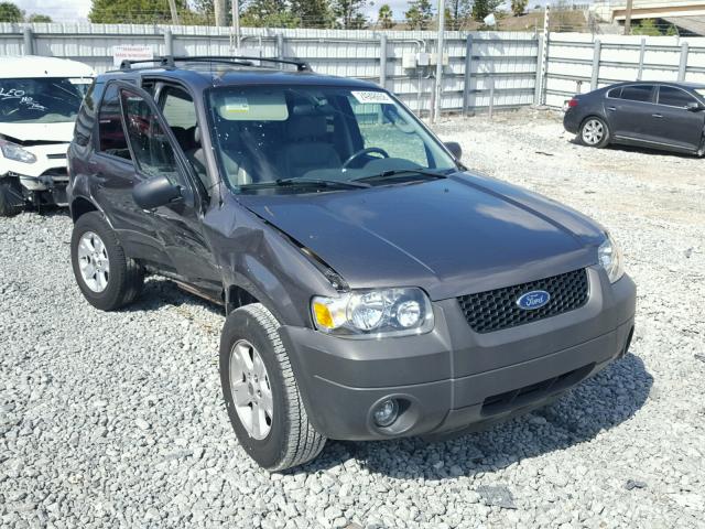 1FMYU03106KA98676 - 2006 FORD ESCAPE XLT GREEN photo 1