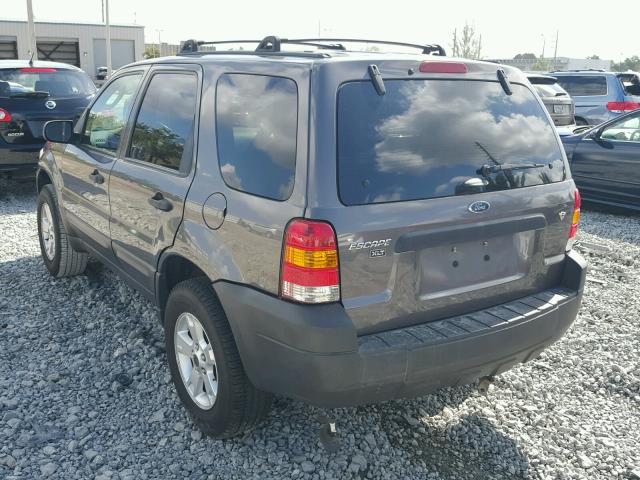 1FMYU03106KA98676 - 2006 FORD ESCAPE XLT GREEN photo 3