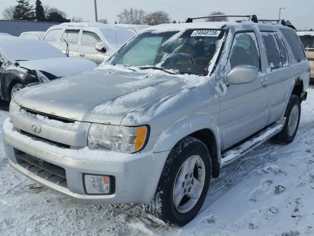 JNRDR09Y62W250150 - 2002 INFINITI QX4 SILVER photo 2