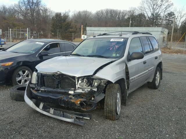 1GKDT13S552371375 - 2005 GMC ENVOY GRAY photo 2