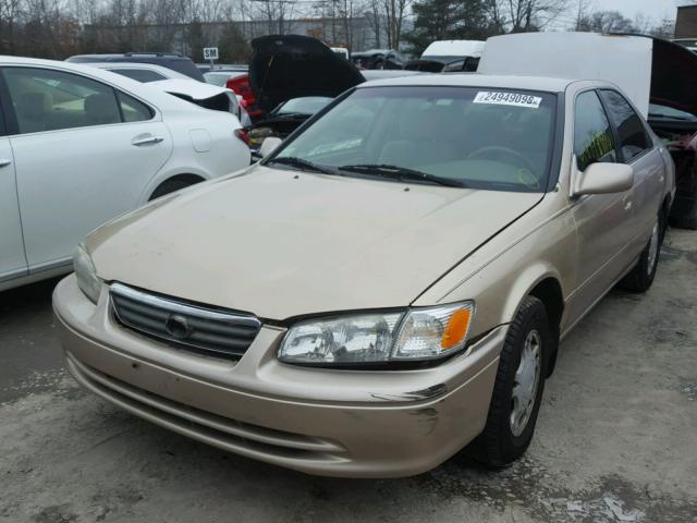 4T1BG22KXYU618151 - 2000 TOYOTA CAMRY CE BEIGE photo 2