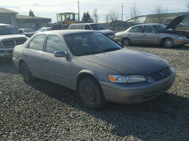 4T1BG28K2XU556721 - 1999 TOYOTA CAMRY CE SILVER photo 1