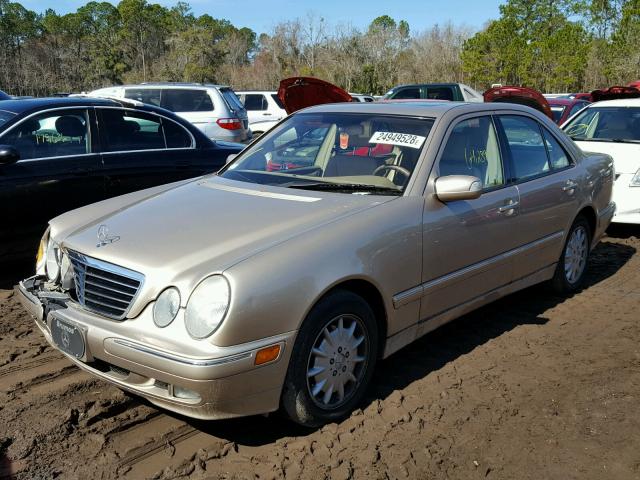 WDBJF65J31B285076 - 2001 MERCEDES-BENZ E 320 BEIGE photo 2