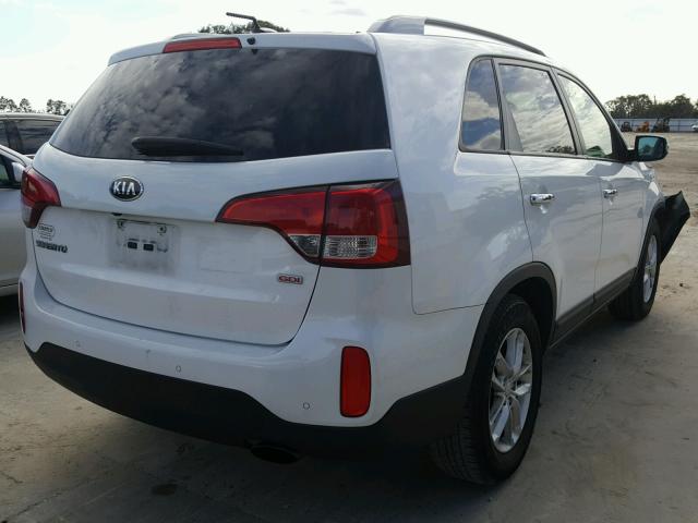 5XYKT4A65EG435978 - 2014 KIA SORENTO LX WHITE photo 4