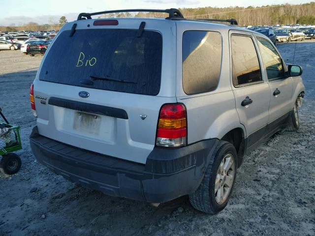 1FMYU03135KE15638 - 2005 FORD ESCAPE XLT SILVER photo 4