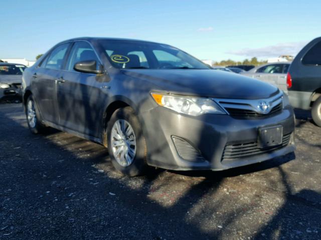 4T1BD1FK4DU070526 - 2013 TOYOTA CAMRY HYBR GRAY photo 1