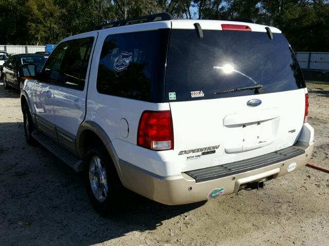 1FMFU18526LA08530 - 2006 FORD EXPEDITION WHITE photo 3