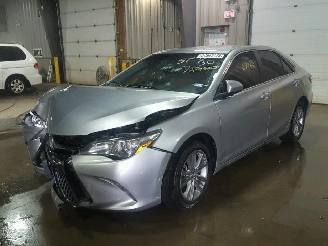 4T1BF1FK0FU091581 - 2015 TOYOTA CAMRY LE SILVER photo 2