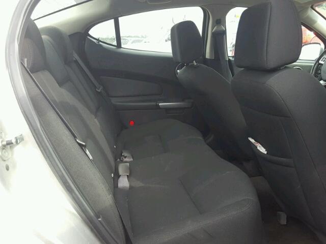 2G2WP552261280695 - 2006 PONTIAC GRAND PRIX SILVER photo 6