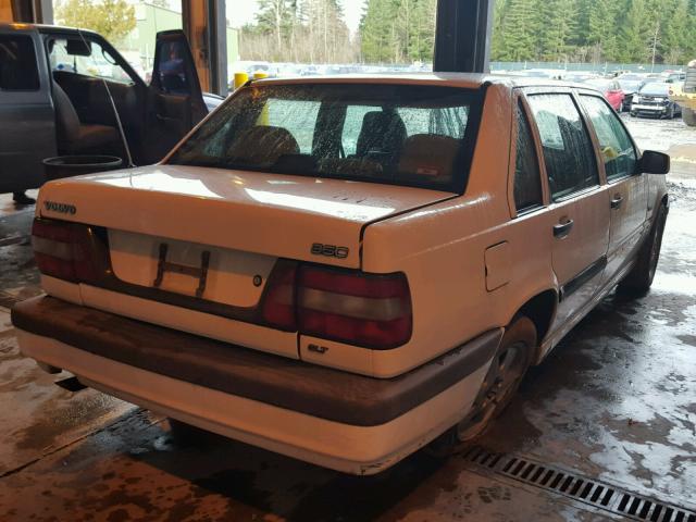 YV1LS554XT1331418 - 1996 VOLVO 850 BASE WHITE photo 4