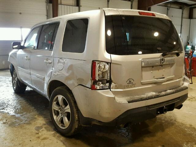 5FNYF4H48DB077996 - 2013 HONDA PILOT EX SILVER photo 3