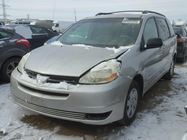 5TDZA23C94S030073 - 2004 TOYOTA SIENNA CE SILVER photo 2