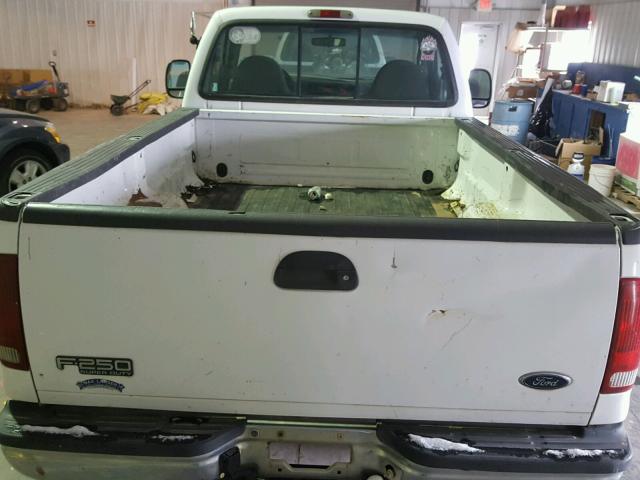 1FTNF21L92EA56758 - 2002 FORD F250 SUPER WHITE photo 6