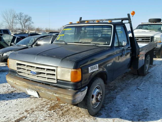 1FDJF37GXKNB38198 - 1989 FORD F350 BLACK photo 2