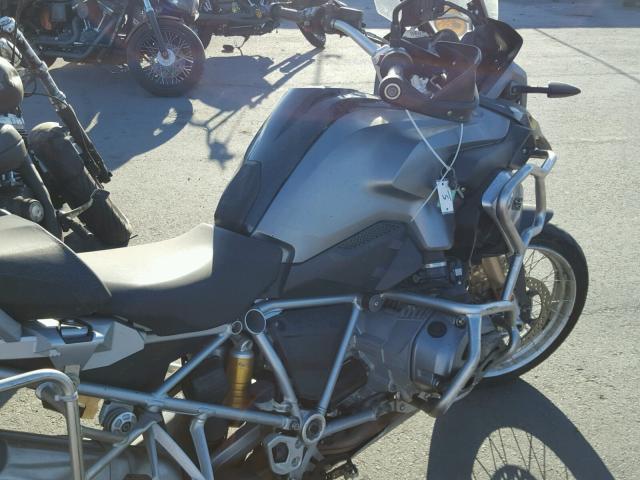 WB10A1105DZ184268 - 2013 BMW R1200 GS GRAY photo 5