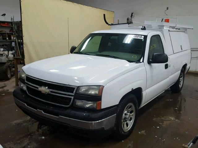 1GCEC14X37Z149177 - 2007 CHEVROLET SILVERADO WHITE photo 2