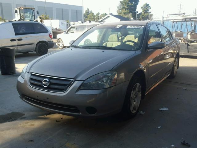 1N4AL11D93C330778 - 2003 NISSAN ALTIMA BAS TAN photo 2