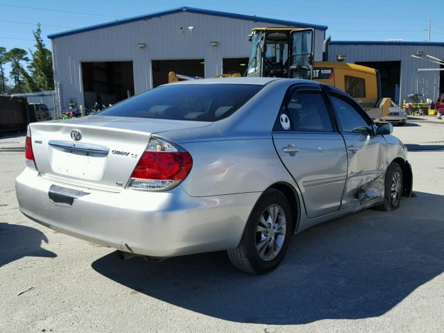 4T1BF32K85U617150 - 2005 TOYOTA CAMRY LE SILVER photo 4