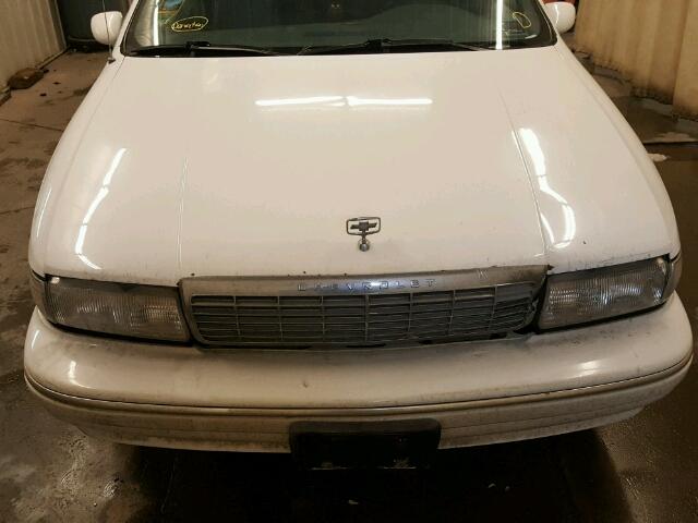 1G1BL52W2RR167430 - 1994 CHEVROLET CAPRICE CL WHITE photo 9