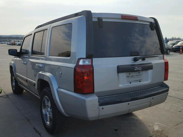 1J8HH48K79C519995 - 2009 JEEP COMMANDER GOLD photo 3