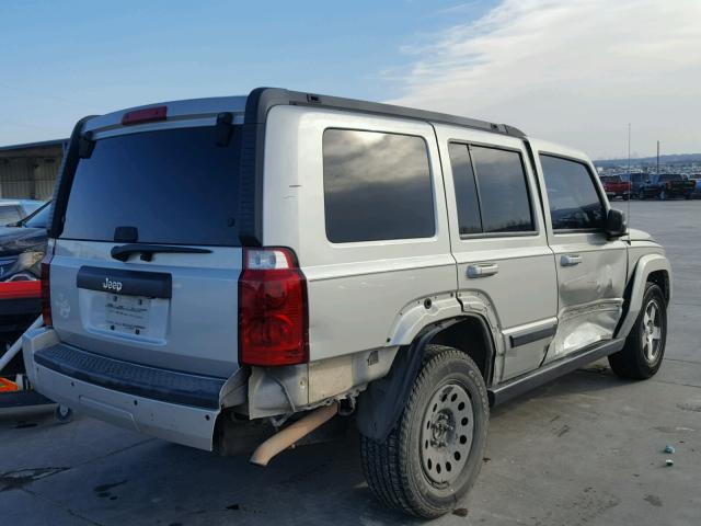 1J8HH48K79C519995 - 2009 JEEP COMMANDER GOLD photo 4