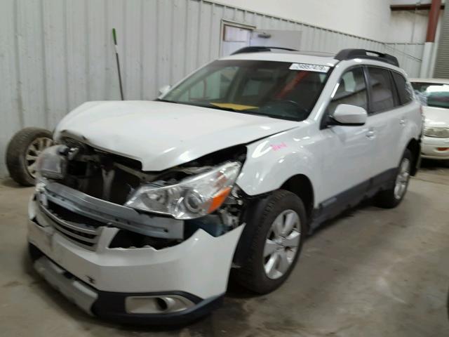 4S4BRCKC3C3216091 - 2012 SUBARU OUTBACK 2. WHITE photo 2