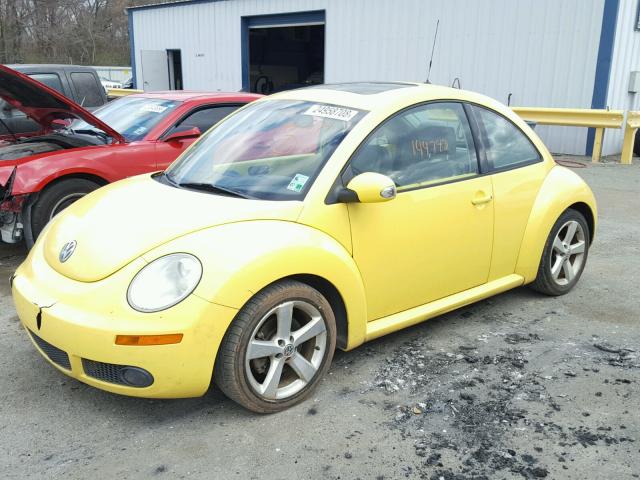 3VWSW31C46M420574 - 2006 VOLKSWAGEN NEW BEETLE YELLOW photo 9