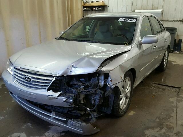 KMHFC46F96A081230 - 2006 HYUNDAI AZERA SE SILVER photo 2