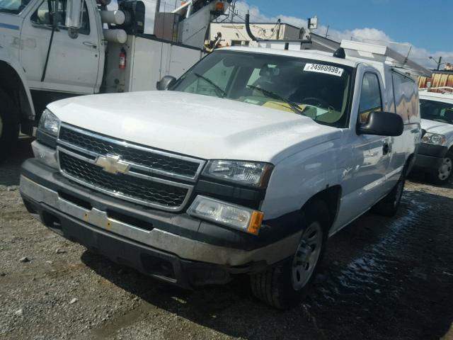 1GCEC14X96Z292231 - 2006 CHEVROLET SILVERADO WHITE photo 2