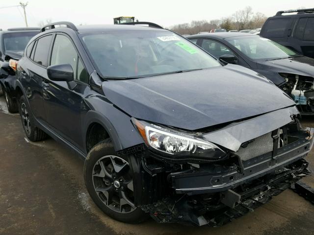 JF2GTABC8JH217884 - 2018 SUBARU CROSSTREK GRAY photo 1