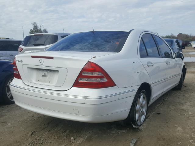 WDBRF61J31F078334 - 2001 MERCEDES-BENZ C 240 WHITE photo 4