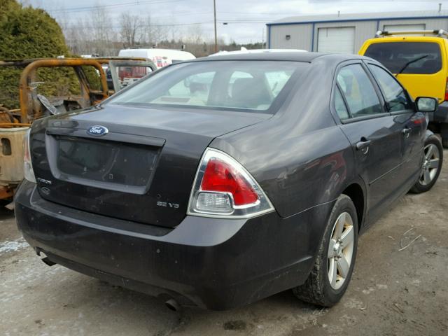 3FAFP07126R102578 - 2006 FORD FUSION SE BLACK photo 4