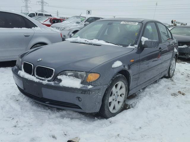 WBAET374X3NJ28208 - 2003 BMW 325 I GRAY photo 2