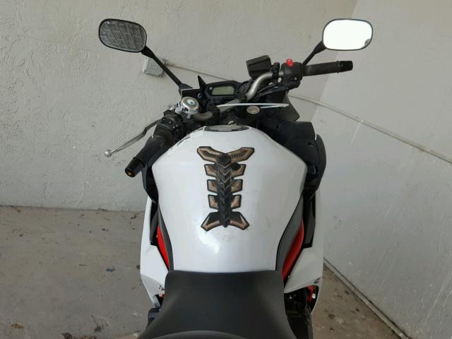 JYARJ18E9DA011794 - 2013 YAMAHA FZ6 R WHITE photo 5