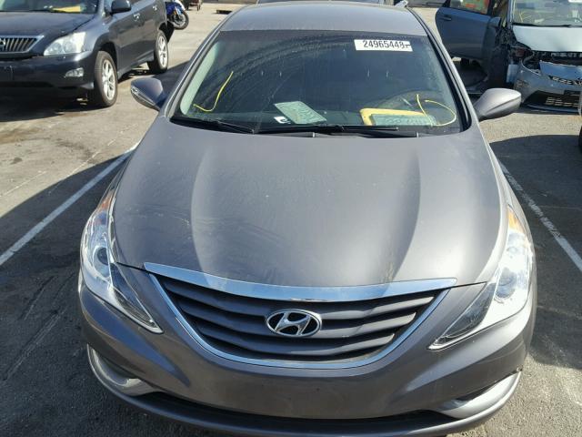 5NPEB4AC2CH397945 - 2012 HYUNDAI SONATA GLS CHARCOAL photo 9