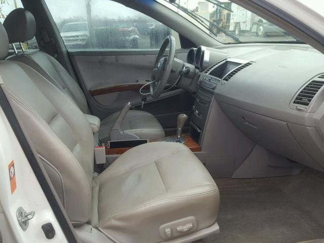 1N4BA41E74C872340 - 2004 NISSAN MAXIMA SE WHITE photo 5