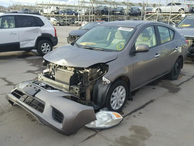 3N1CN7AP3CL936756 - 2012 NISSAN VERSA S CHARCOAL photo 2