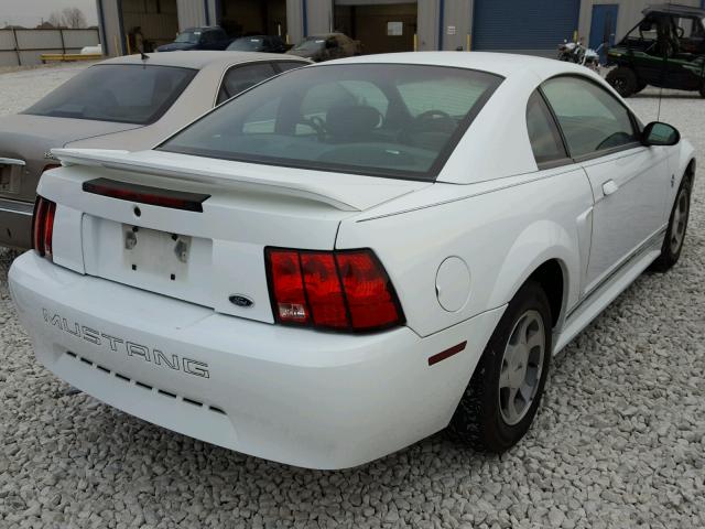 1FAFP404XYF272604 - 2000 FORD MUSTANG WHITE photo 4