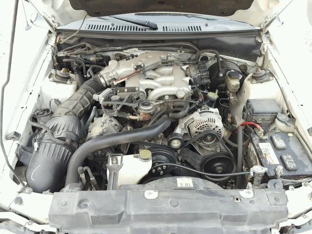 1FAFP404XYF272604 - 2000 FORD MUSTANG WHITE photo 7