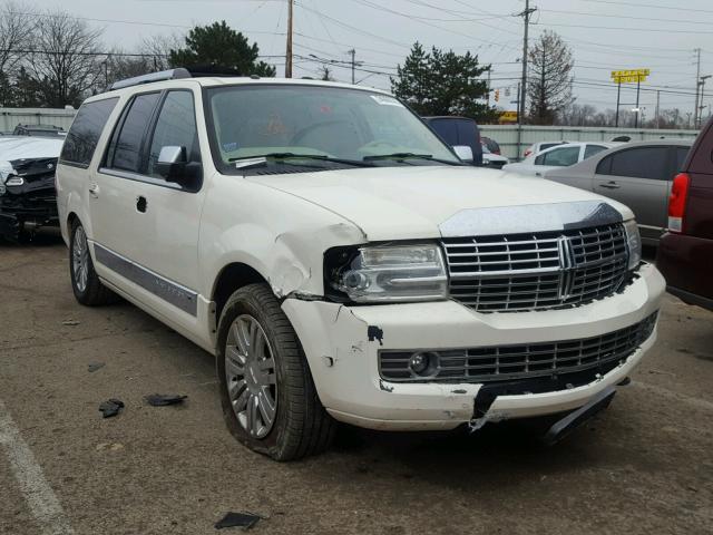 5LMFL28527LJ10790 - 2007 LINCOLN NAVIGATOR WHITE photo 1