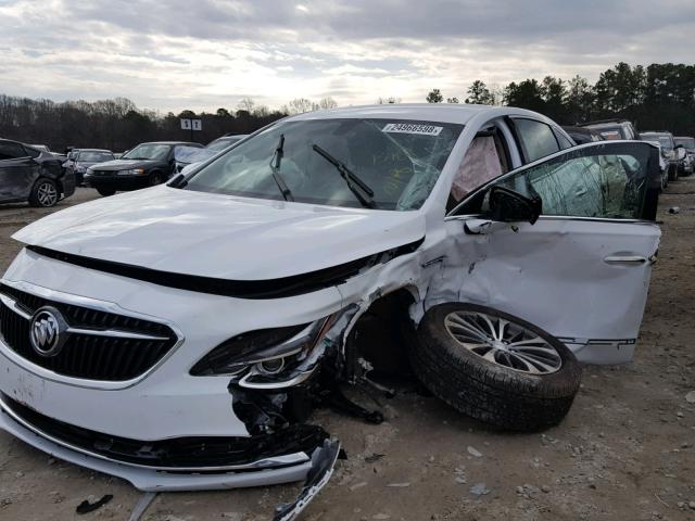 1G4ZN5SS8HU124943 - 2017 BUICK LACROSSE P WHITE photo 2